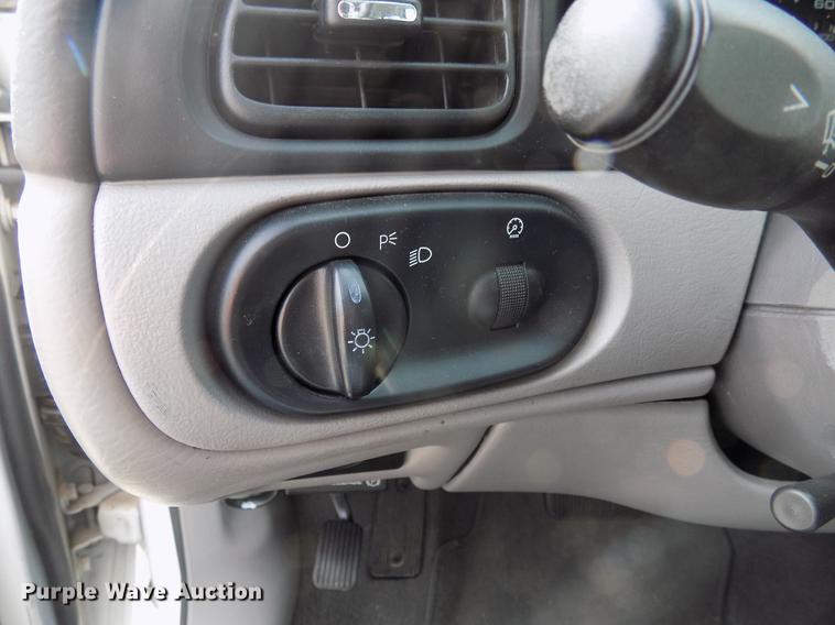 image for item DD3630 2002 Ford Taurus