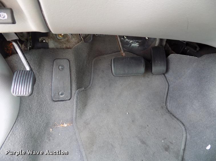 image for item DD3630 2002 Ford Taurus