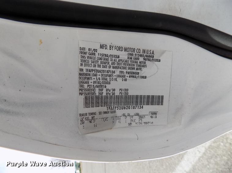image for item DD3630 2002 Ford Taurus