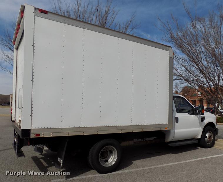 image for item DD3631 2010 Ford F350 Super Duty box truck