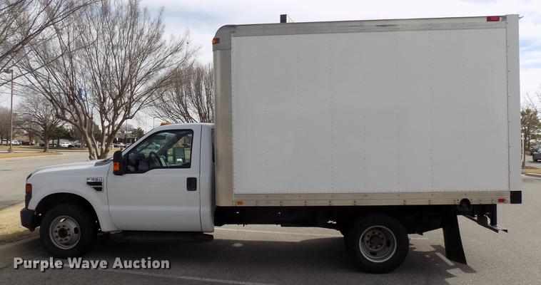 image for item DD3631 2010 Ford F350 Super Duty box truck