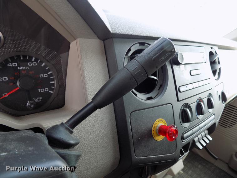 image for item DD3631 2010 Ford F350 Super Duty box truck