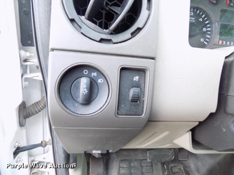 image for item DD3631 2010 Ford F350 Super Duty box truck