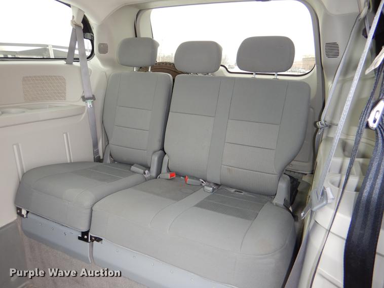 image for item DE0086 2009 Dodge Grand Caravan SE handicap accessible van