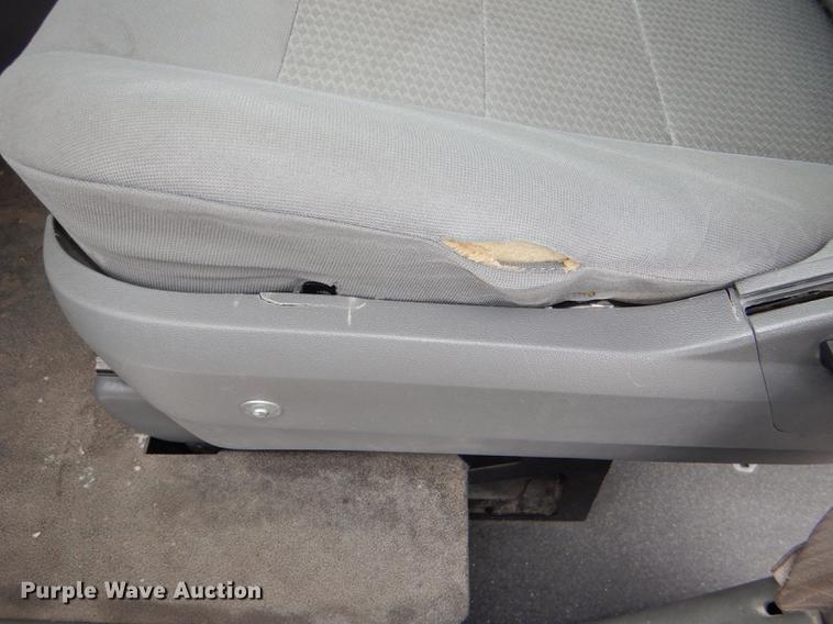 image for item DE0086 2009 Dodge Grand Caravan SE handicap accessible van