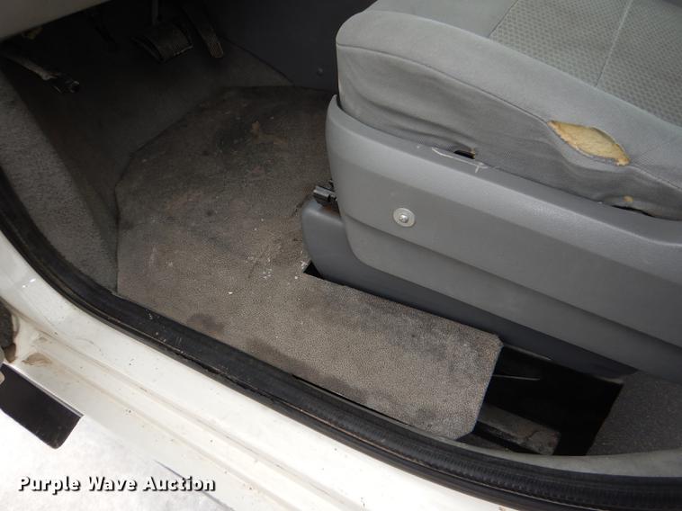 image for item DE0086 2009 Dodge Grand Caravan SE handicap accessible van