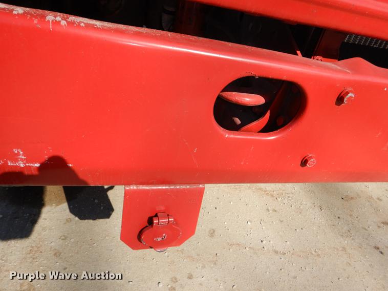 image for item DE0093 1986 International S1600 truck cab and chassis