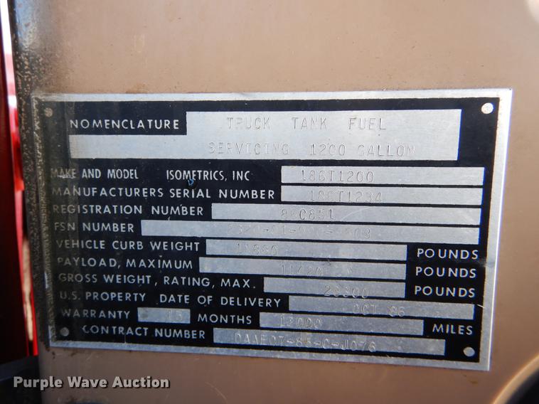 image for item DE0093 1986 International S1600 truck cab and chassis