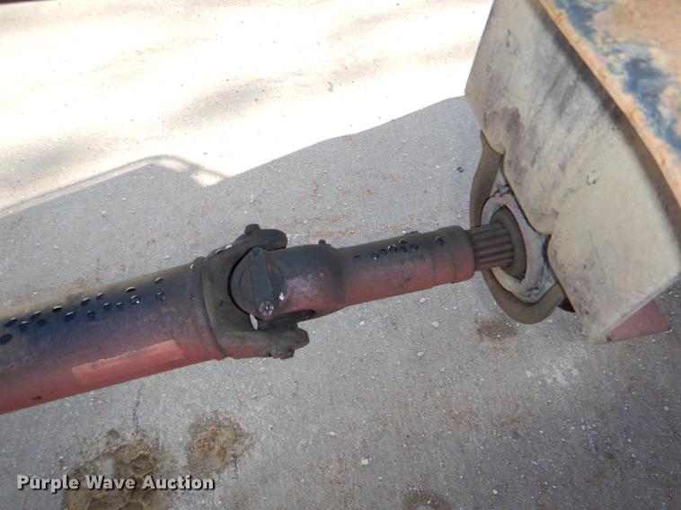 image for item DE0093 1986 International S1600 truck cab and chassis