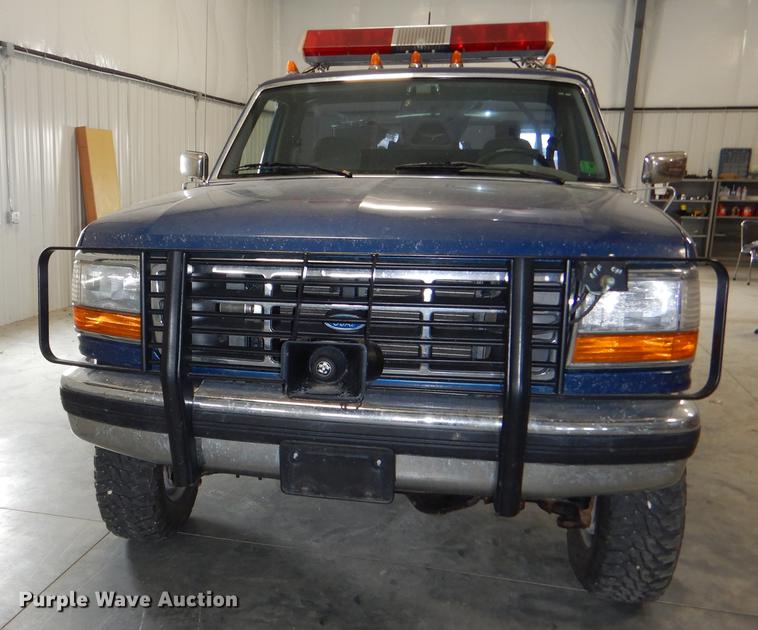 image for item DE0127 1994 Ford F350 XLT brush fire truck