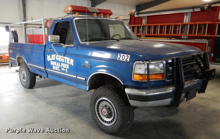 image for item DE0127 1994 Ford F350 XLT brush fire truck