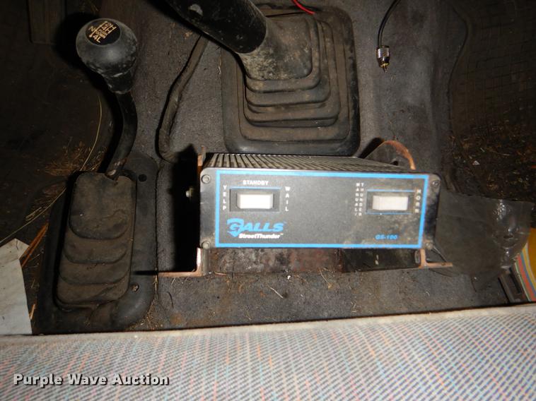 image for item DE0127 1994 Ford F350 XLT brush fire truck