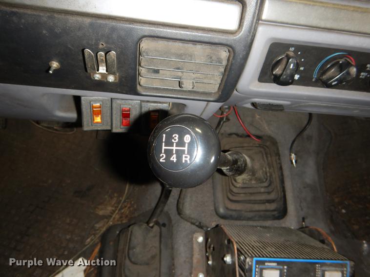 image for item DE0127 1994 Ford F350 XLT brush fire truck