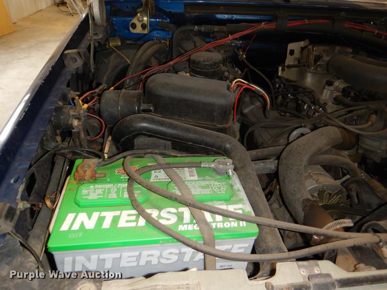 image for item DE0127 1994 Ford F350 XLT brush fire truck