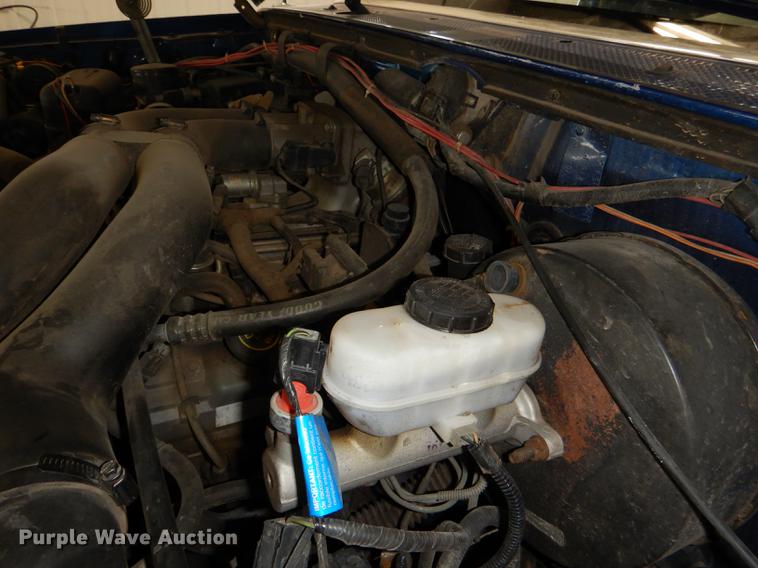 image for item DE0127 1994 Ford F350 XLT brush fire truck