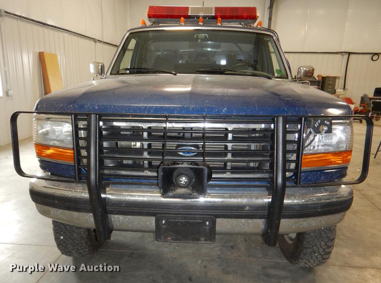 image for item DE0127 1994 Ford F350 XLT brush fire truck
