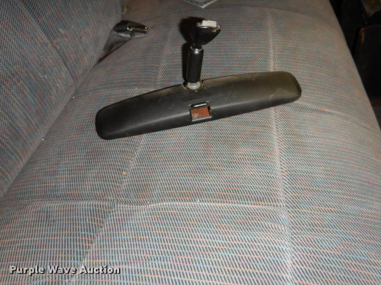 image for item DE0127 1994 Ford F350 XLT brush fire truck