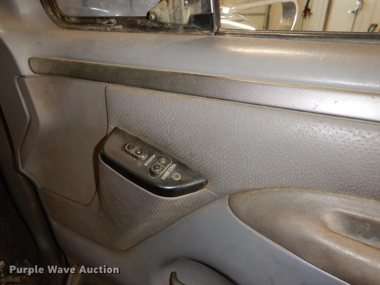 image for item DE0127 1994 Ford F350 XLT brush fire truck