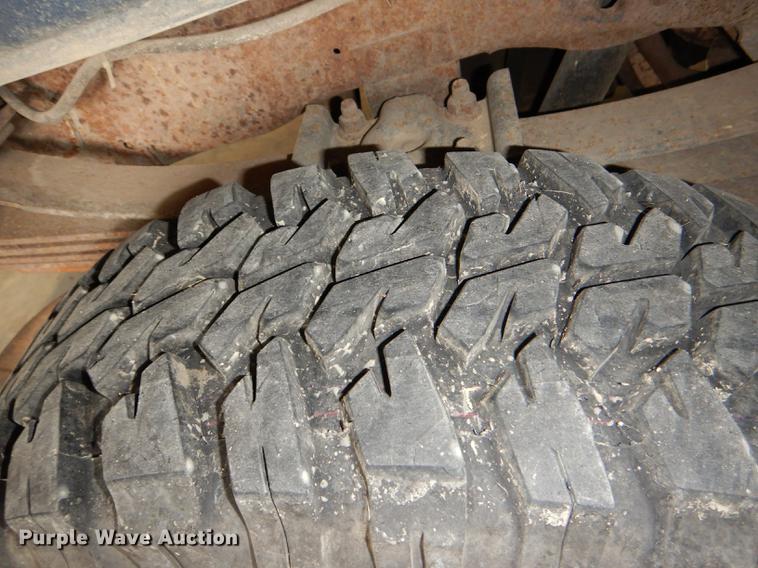 image for item DE0127 1994 Ford F350 XLT brush fire truck