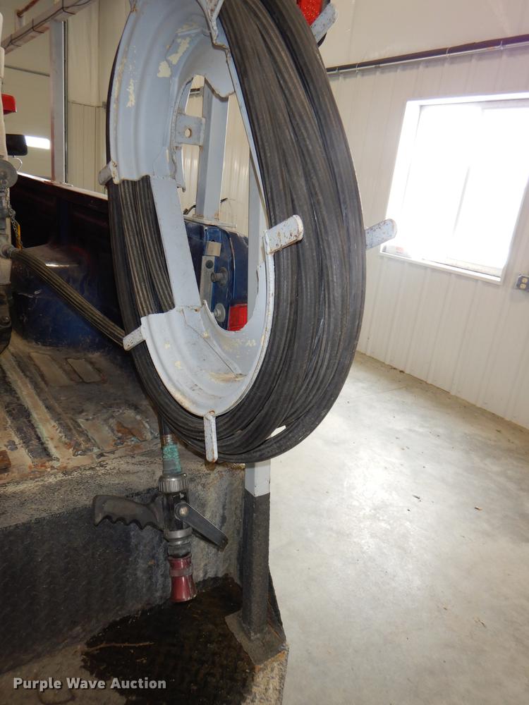 image for item DE0127 1994 Ford F350 XLT brush fire truck