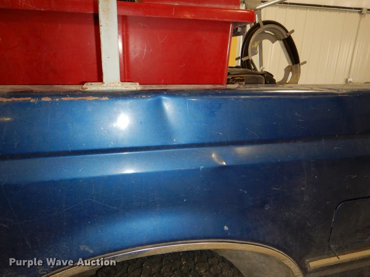 image for item DE0127 1994 Ford F350 XLT brush fire truck