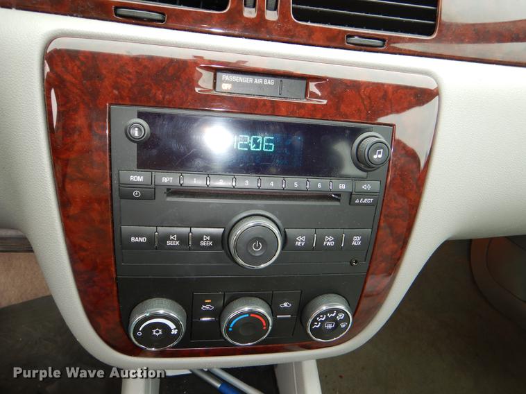 image for item DE0132 2008 Chevrolet Impala LS