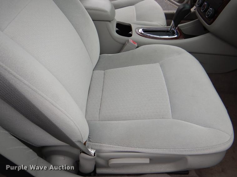 image for item DE0132 2008 Chevrolet Impala LS