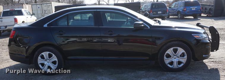 image for item DE3388 2015 Ford Taurus Police Interceptor