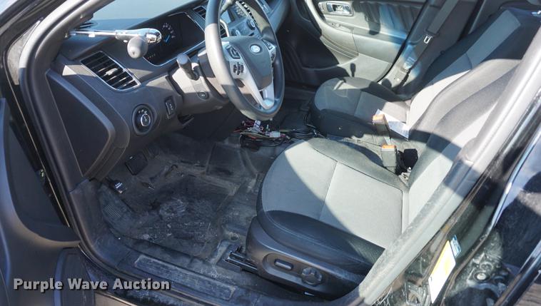 image for item DE3388 2015 Ford Taurus Police Interceptor