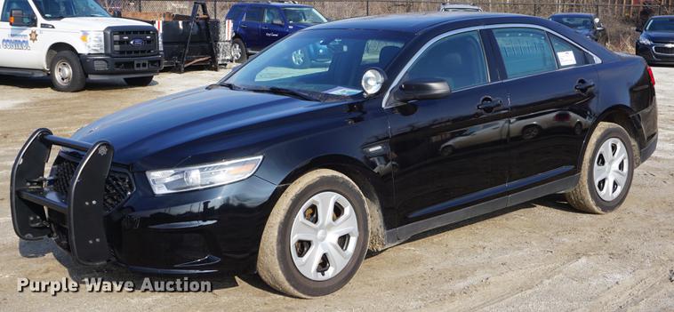 image for item DE3390 2015 Ford Taurus Police Interceptor