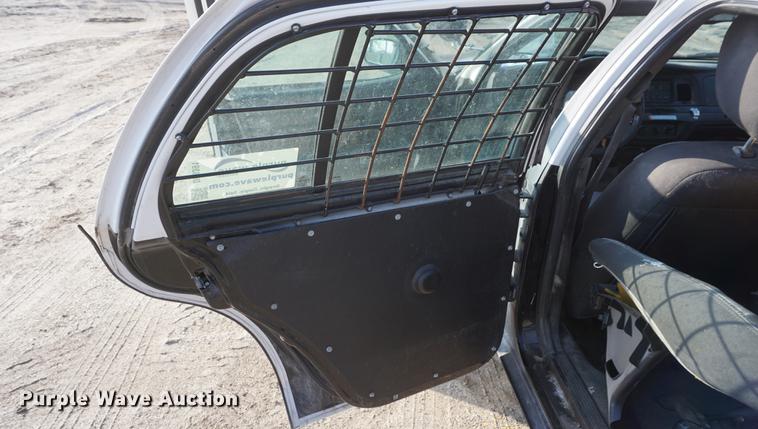 image for item DE3391 2011 Ford Crown Victoria Police Interceptor