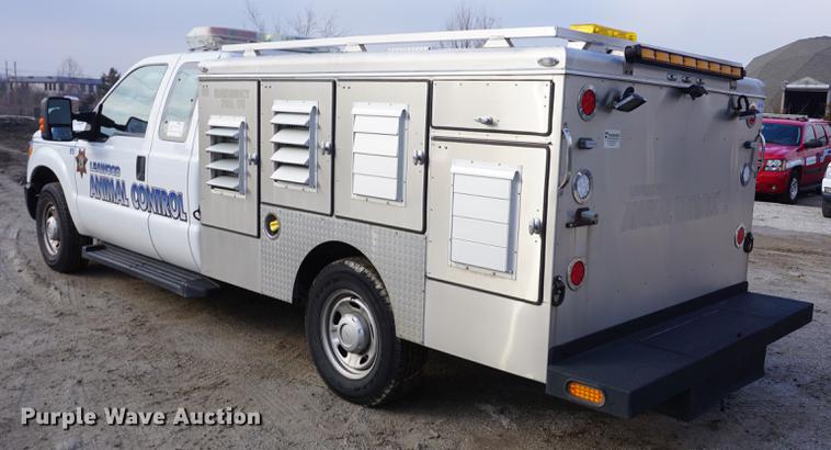 image for item DE3393 2012 Ford F350 Super Duty SuperCab animal control pickup truck