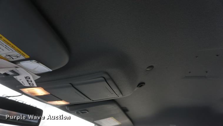 image for item DE3393 2012 Ford F350 Super Duty SuperCab animal control pickup truck