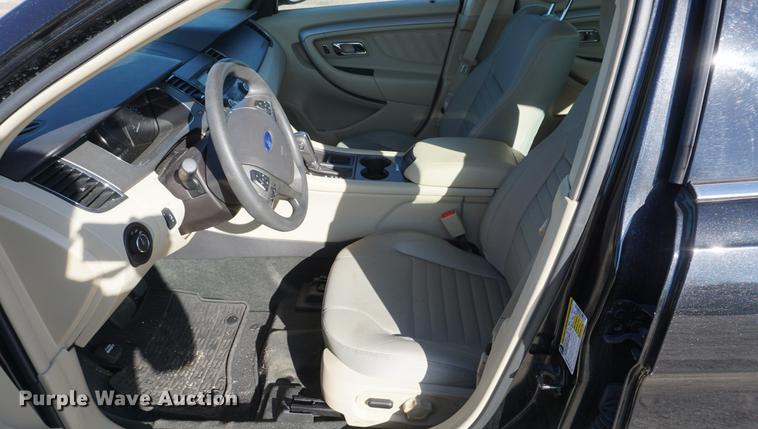 image for item DE3396 2013 Ford Taurus