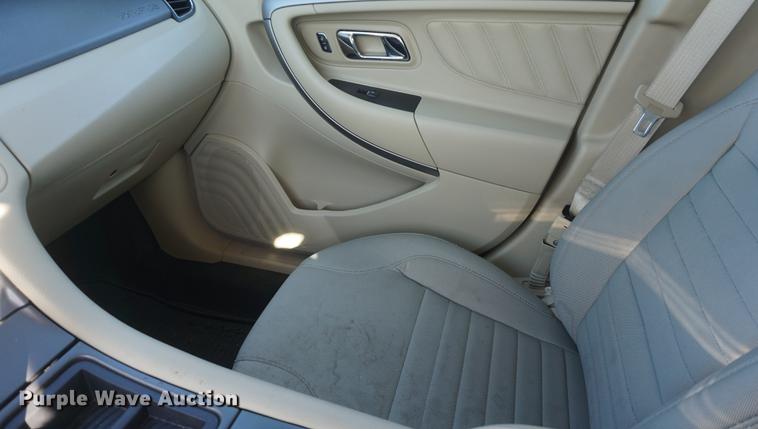 image for item DE3396 2013 Ford Taurus