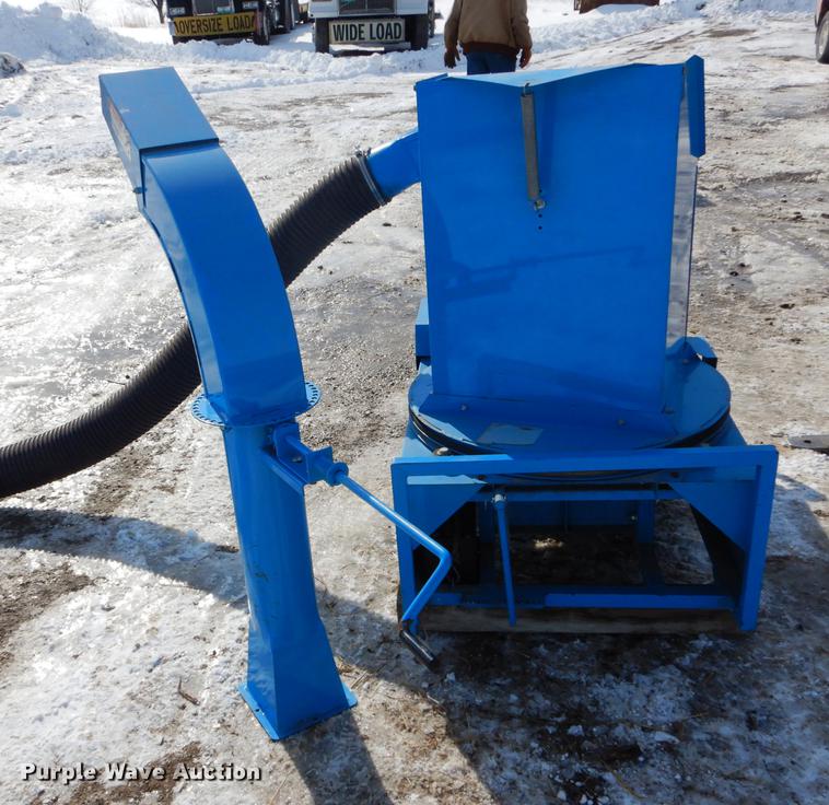 image for item DE6019 Goosen BCG-3 bale chopper