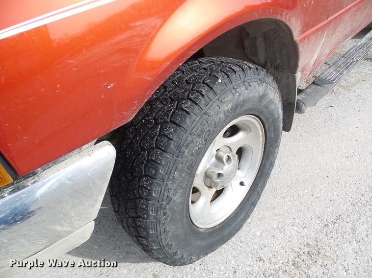 image for item DF7108 1999 Ford Ranger SuperCab pickup truck