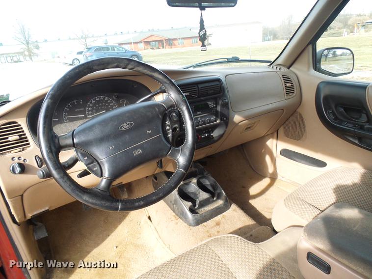 image for item DF7108 1999 Ford Ranger SuperCab pickup truck