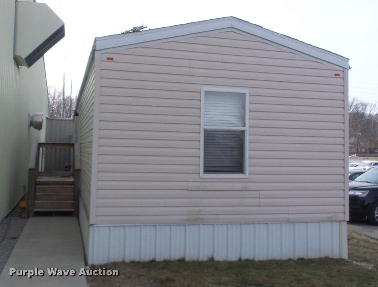 image for item DF7109 2005 mobile home