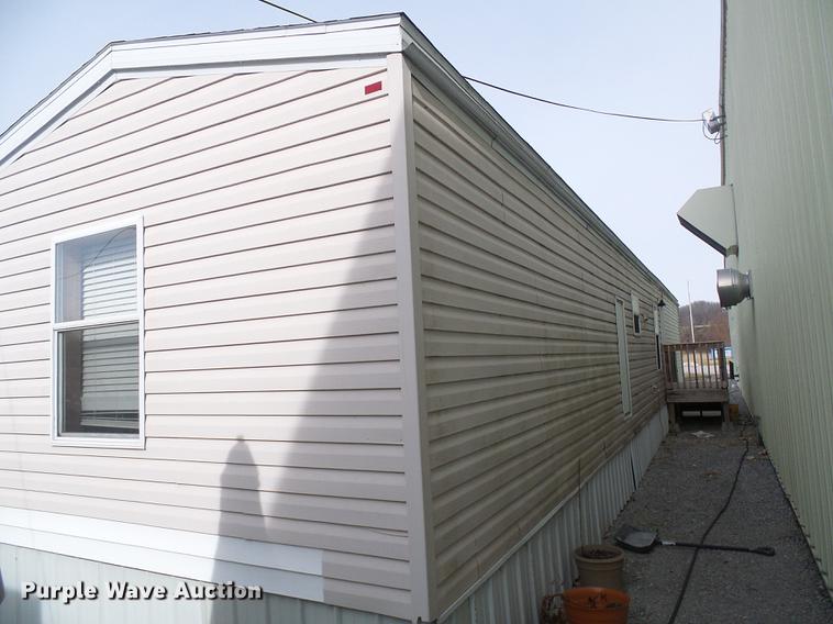 image for item DF7109 2005 mobile home