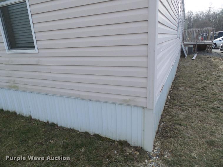 image for item DF7109 2005 mobile home