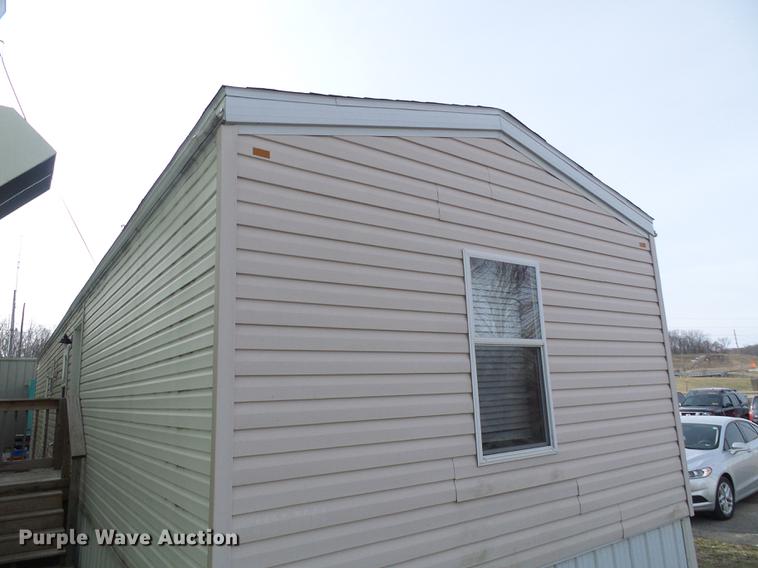 image for item DF7109 2005 mobile home