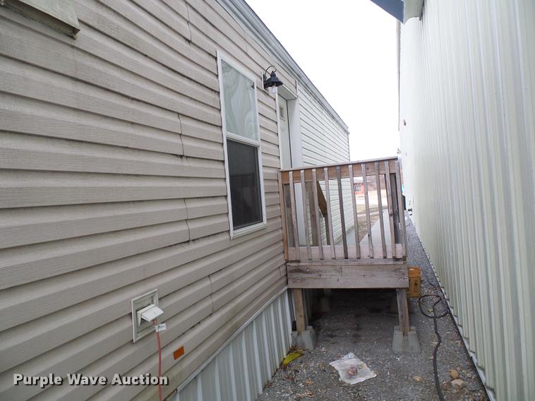 image for item DF7109 2005 mobile home