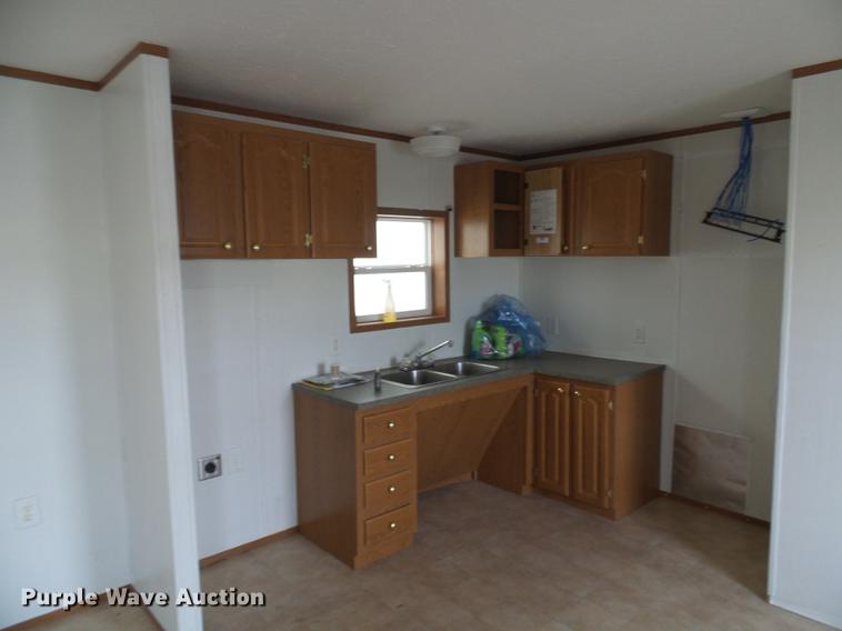 image for item DF7109 2005 mobile home