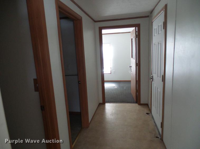 image for item DF7109 2005 mobile home