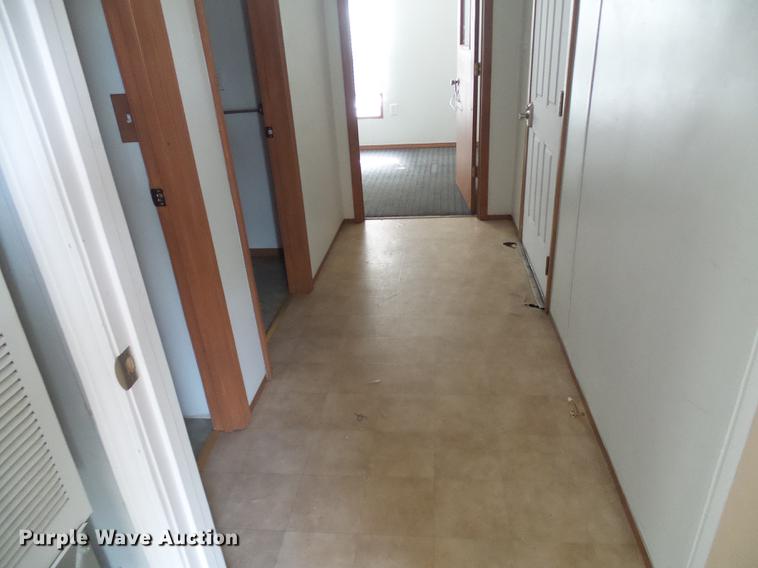 image for item DF7109 2005 mobile home