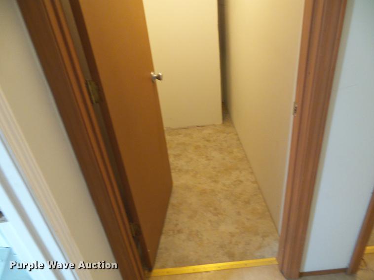 image for item DF7109 2005 mobile home