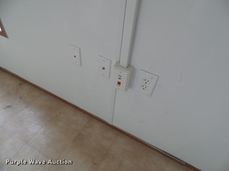 image for item DF7109 2005 mobile home