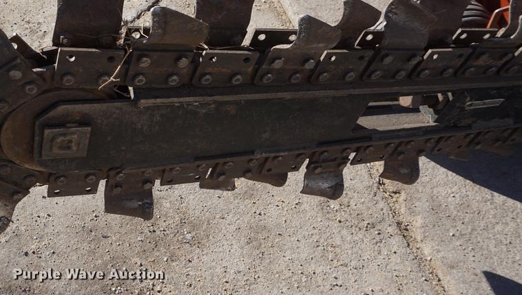 image for item DF7631 1996 Ditch Witch 1220 trencher