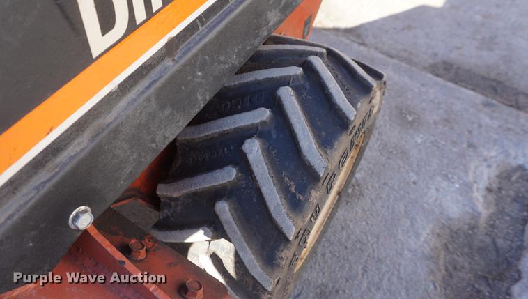 image for item DF7631 1996 Ditch Witch 1220 trencher